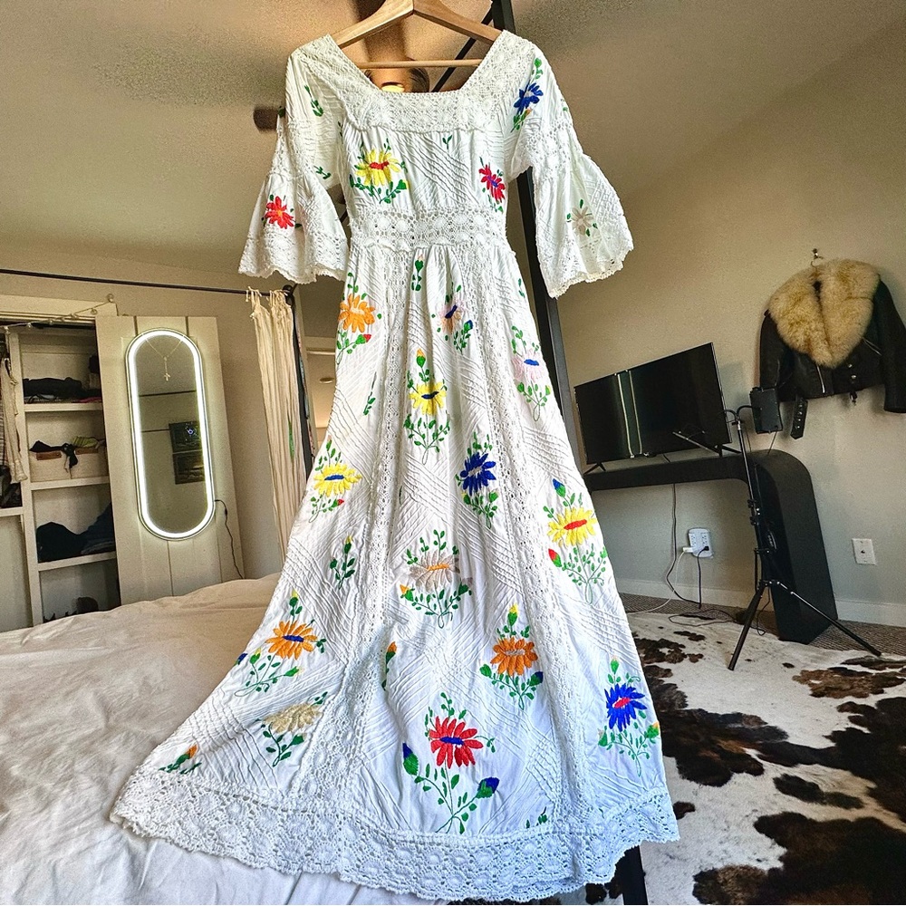 VTG Embroidered White Dress